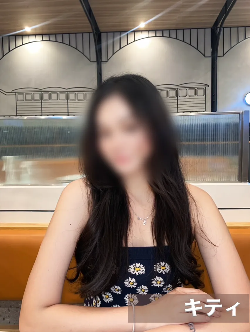 タイパレススタッフ キティ